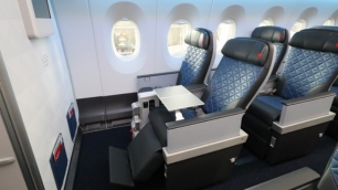 Premium economy airplane seats